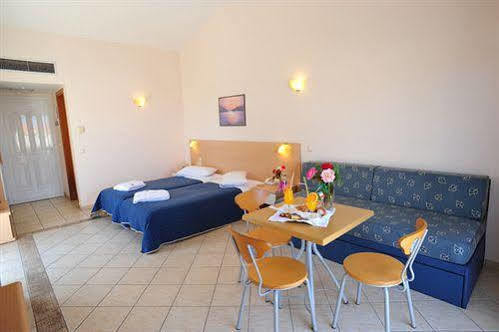 Thinalos Aparthotel Ахарави Екстериор снимка